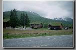 maisons_herbe.jpg   Cliquer ici pour agrandir