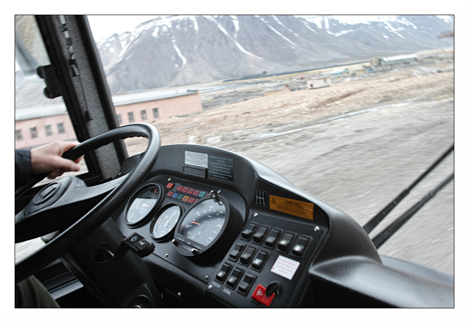 Les transports en commun à Pyramiden ...